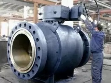 
如何对阀门进行日常维护？