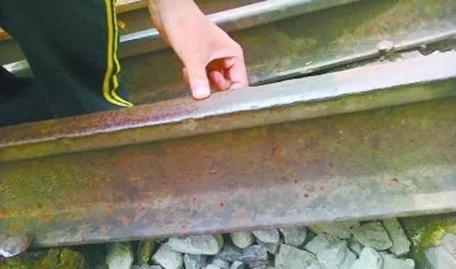 什么叫质量？清代钢轨，110年前制造仍在使用！专家：每一根都是文物