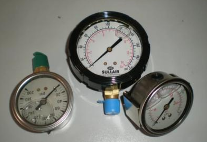哪些空压机仪表应该定期检查
